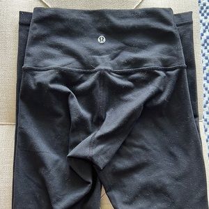 Lululemon Wunder Under leggings 25” BLACK